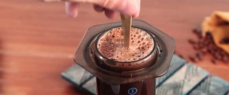 Aeropress Inverted Method Tutorial – Does This Recipe Make Better Coffee?