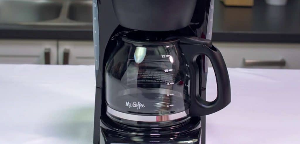 How To Clean Drip Coffee Maker Featured